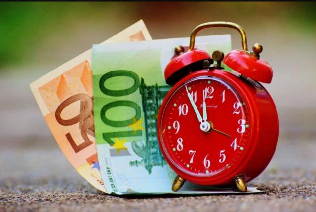 Nabzme finann pomoc vem, kdo maj dluhy nebo chtj zat podnikat