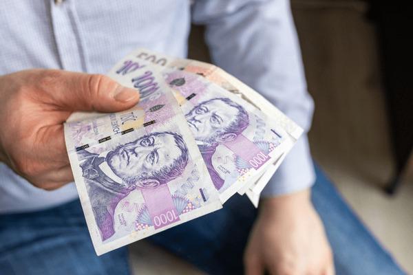 ULTRA RYCHL� P�J�KA